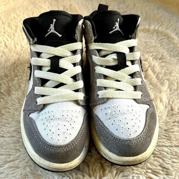 Nike Other - KIDS ! NIKE Jordan Baby Mid SE Craft (Infant/Toddler size 11 ( no insole)